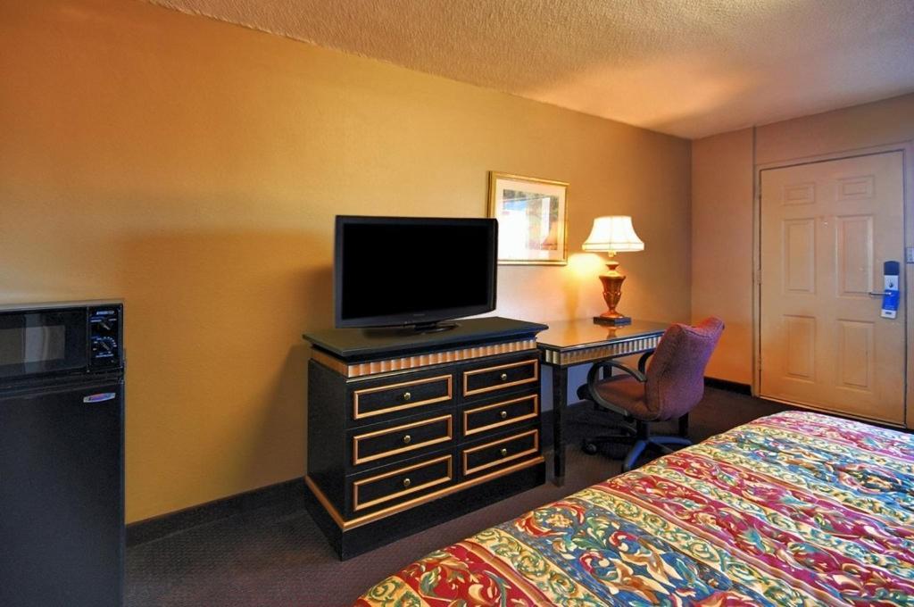 Rodeway Inn Indianola Kamer foto