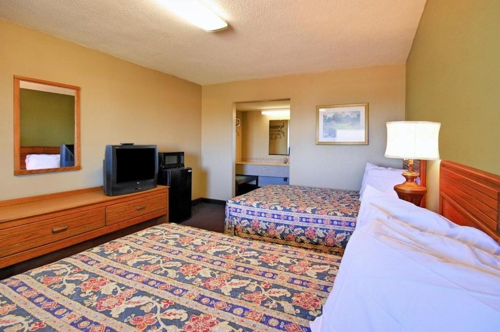 Rodeway Inn Indianola Kamer foto