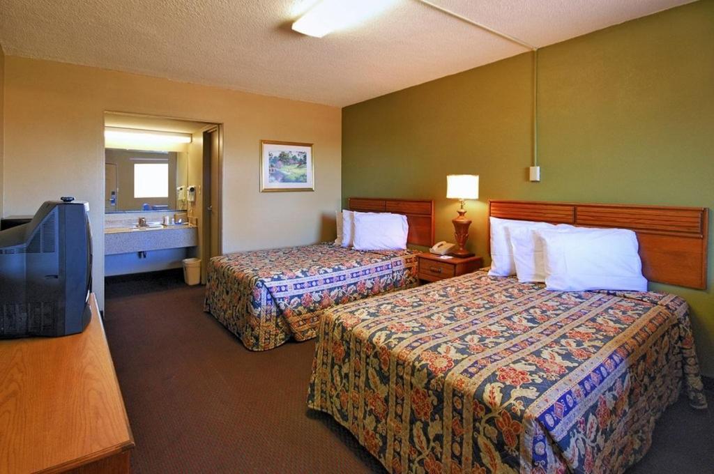 Rodeway Inn Indianola Kamer foto